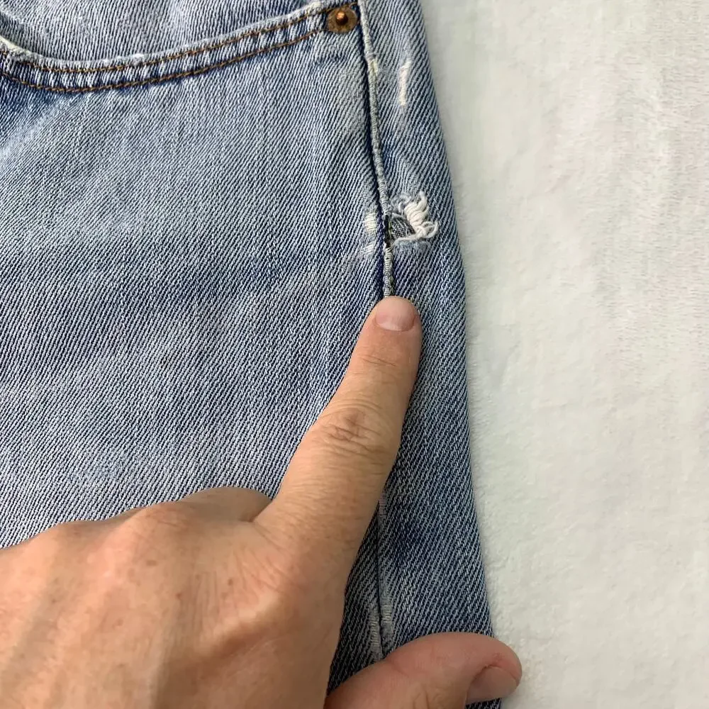 VTG Levi's 505 Mens 40x32 Regular Fit Light Wash Distressed Denim Blue Jeans